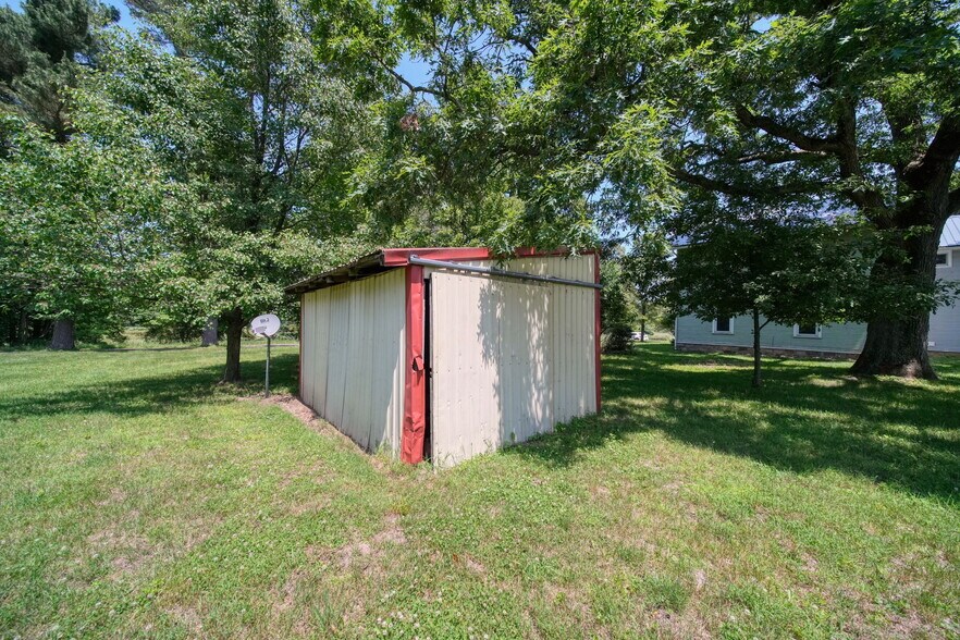 More Photos Of 15379 Howard Rd, Hanover Flex For Sale