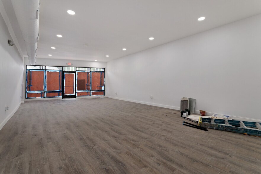 More Photos Of 99 Main St, Malden Storefront Retail Office For Lease