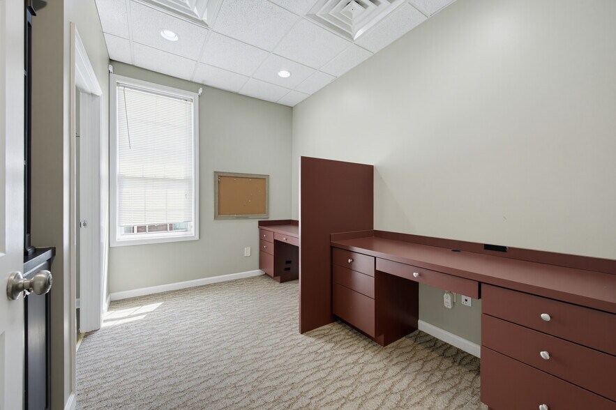 More Photos Of 129 Marble Mill Rd, Marietta Medical For Sale