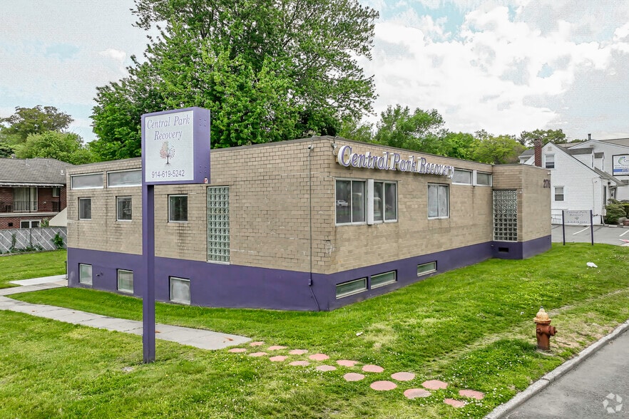 More Photos Of 2176 Central Park Ave, Yonkers Medical For Sale