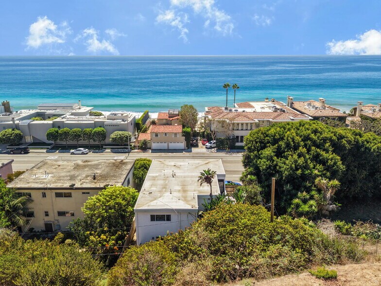 More Photos Of 22357 Pacific Coast Hwy, Malibu Apartments For Sale