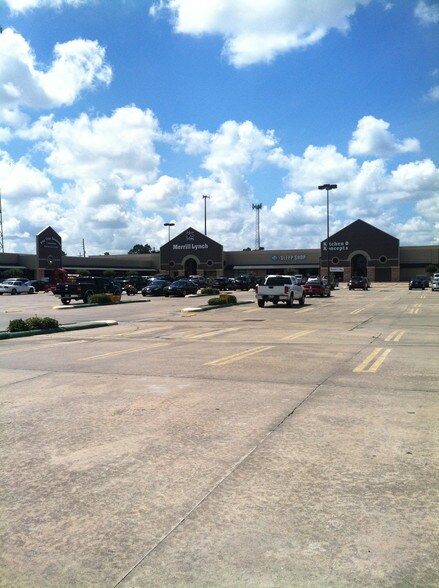 More Photos Of 4328-4406 Dowlen Rd, Beaumont Unknown For Lease