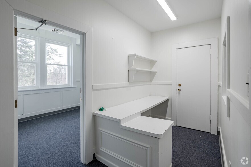 More Photos Of 1667 E Landis Ave, Vineland Unknown For Lease