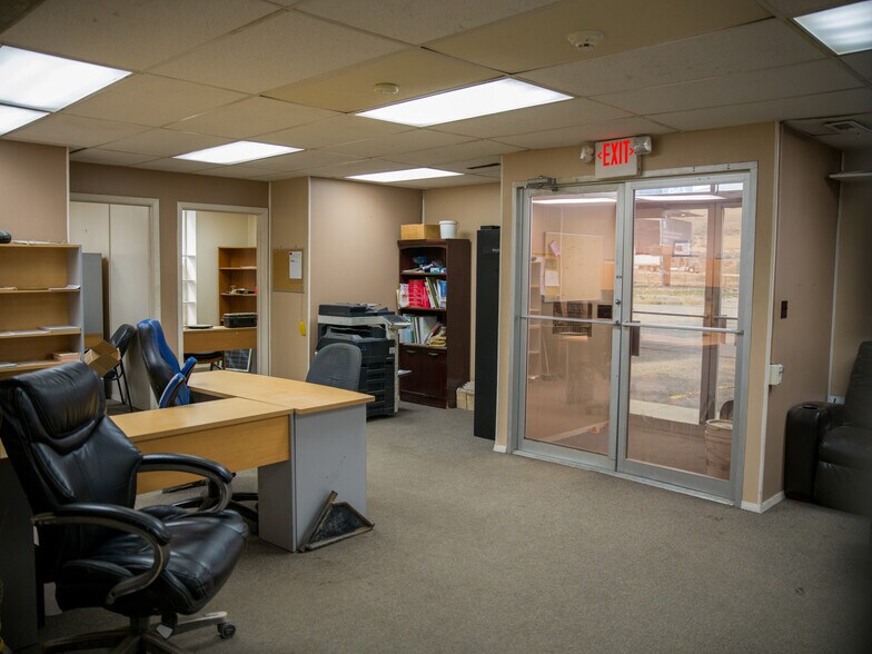 More Photos Of 3773 HWY 374, Green River Warehouse For Sale