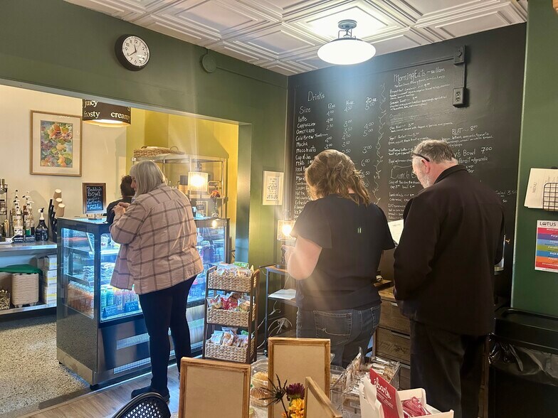 More Photos Of 1601 2nd Ave N, Great Falls Office For Lease