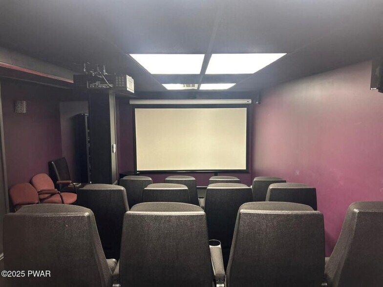 More Photos Of 300 Keystone St, Hawley Office Residential For Sale