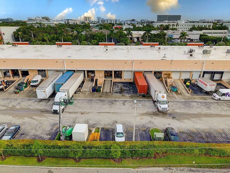 More Photos Of 8200-8358 NW 30th Ter, Doral Warehouse For Lease