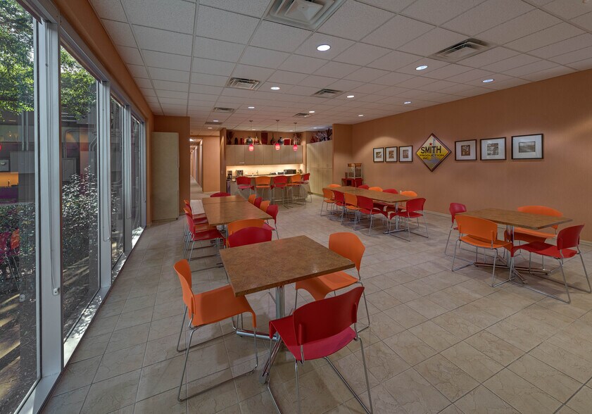 More Photos Of 8708 Technology Forest Pl, The Woodlands Office For Sale