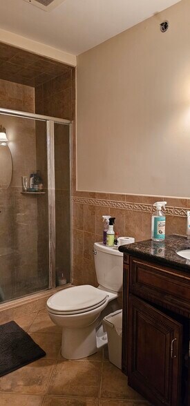 More Photos Of 507 Broad Ave, Palisades Park Storefront Retail Residential For Sale