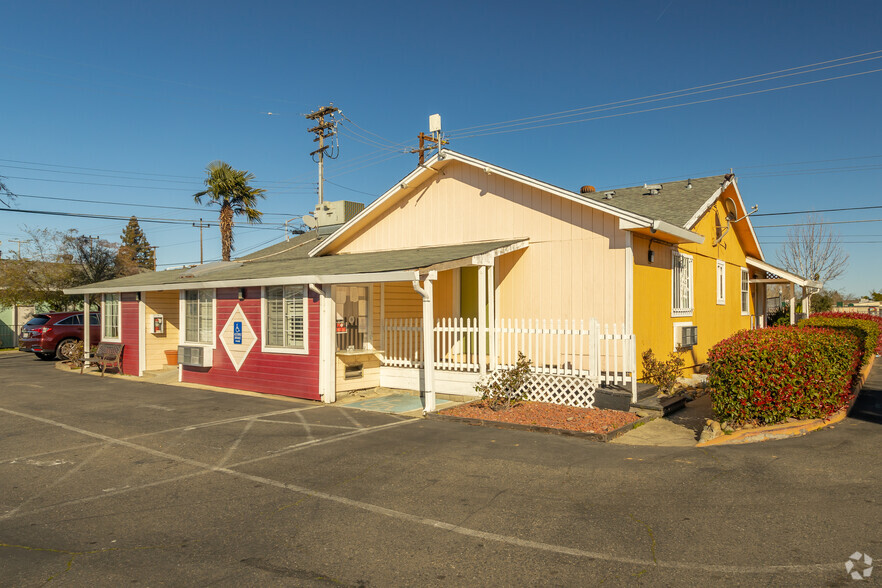 Primary Photo Of 3721 Watt Ave, Sacramento Hotel For Sale