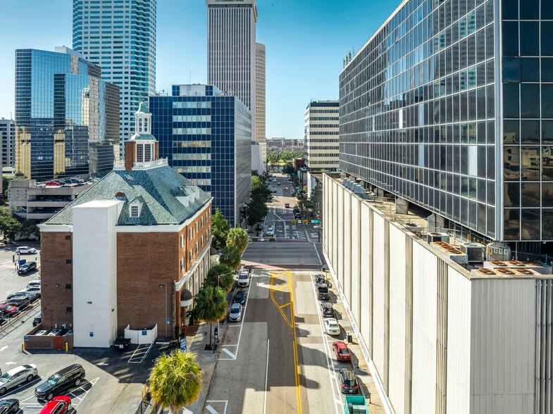 More Photos Of 412 E Madison St, Tampa Office For Sale