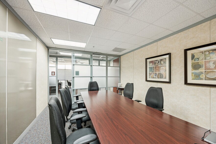 More Photos Of 1773 Westborough Dr, Katy Office For Sale