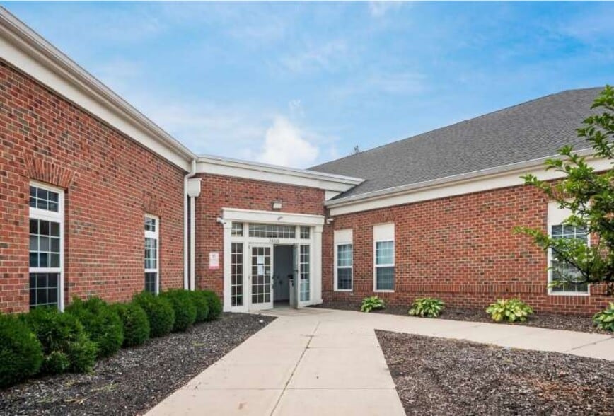 More Photos Of 7400 Huntington Park Dr, Columbus Rehabilitation Center For Sale