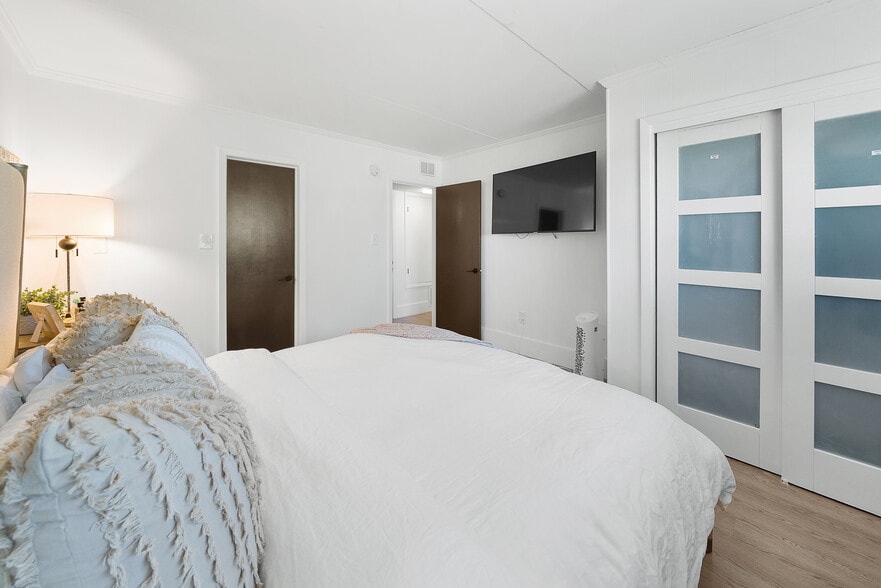More Photos Of 480 Santa Rosa Blvd, Fort Walton Beach Apartments For Sale