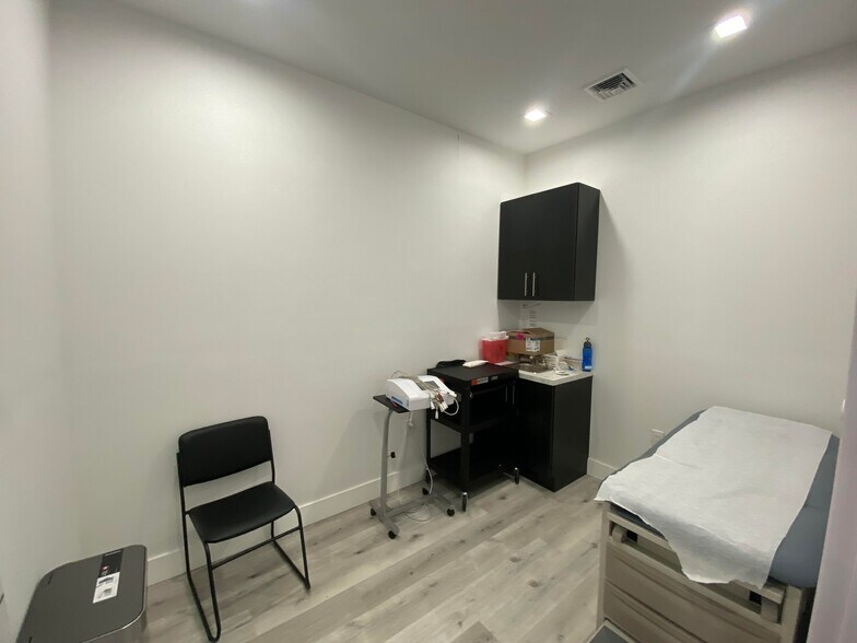 More Photos Of 21915 Linden Blvd, Cambria Heights Office For Sale