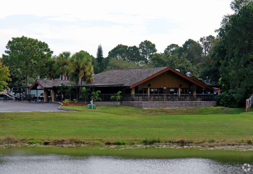 More Photos Of 951 Greenwood Blvd, Lake Mary Restaurant For Lease