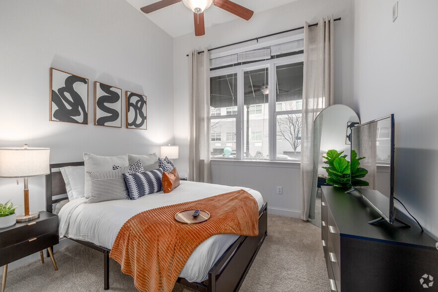 More Photos Of 9336 Kings Parade Blvd, Charlotte Apartments For Lease