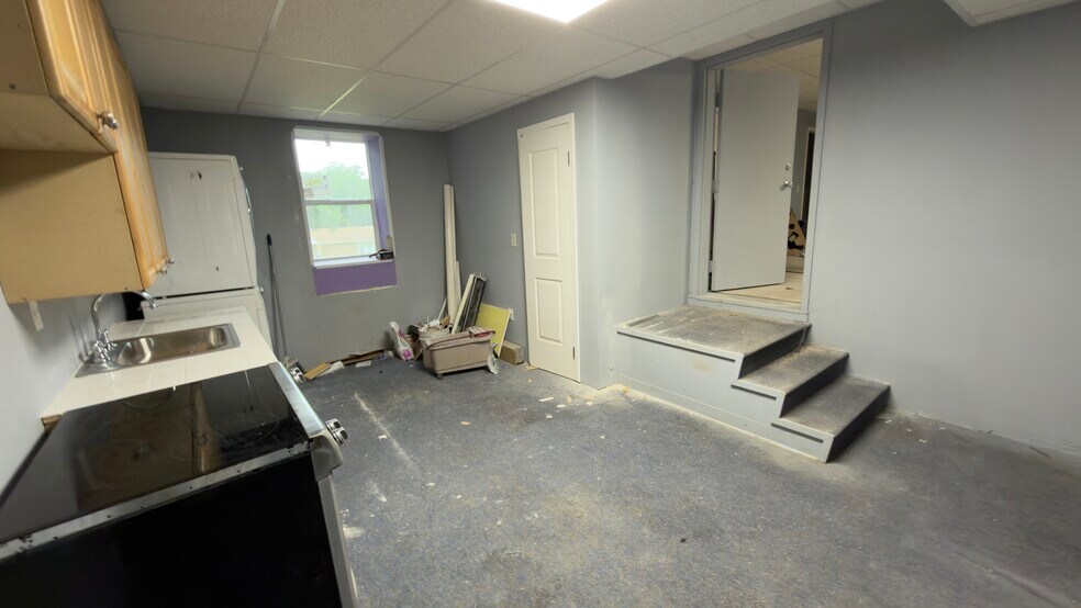 More Photos Of 2800 Delano St, Pensacola Warehouse For Lease