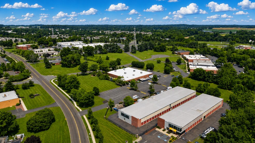 More Photos Of 101 Friends Ln, Newtown Flex For Lease
