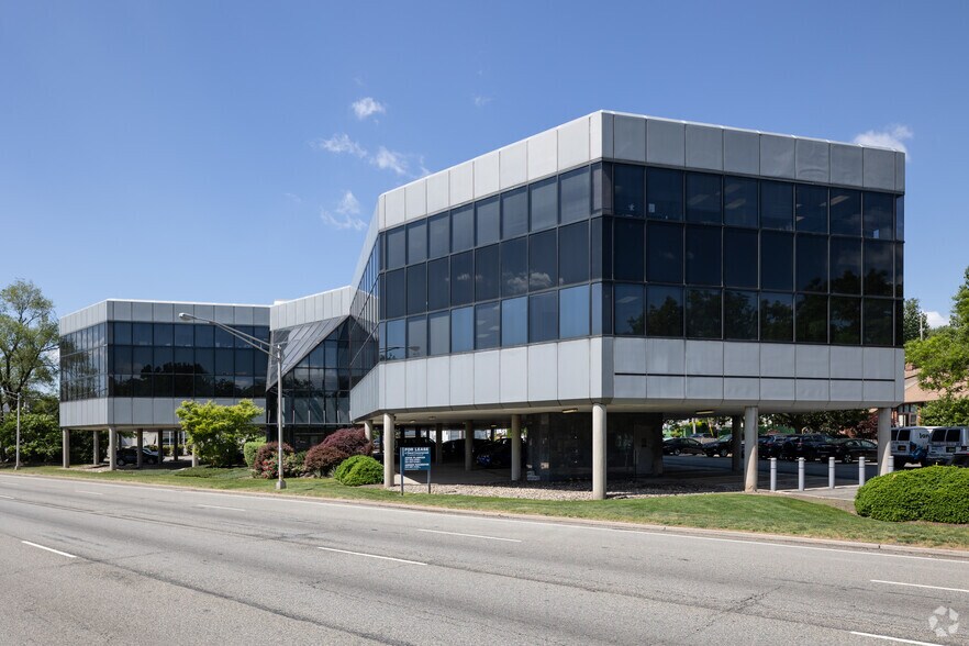 Primary Photo Of 500 State Rt 17, Hasbrouck Heights Office For Lease