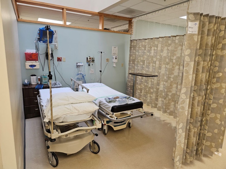 More Photos Of 774 Christiana Rd, Newark Healthcare For Sale