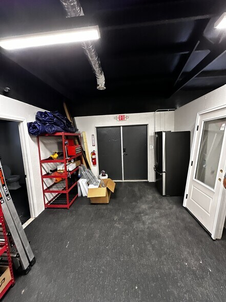 More Photos Of 161 Hodges St, Cornelia Flex For Sale