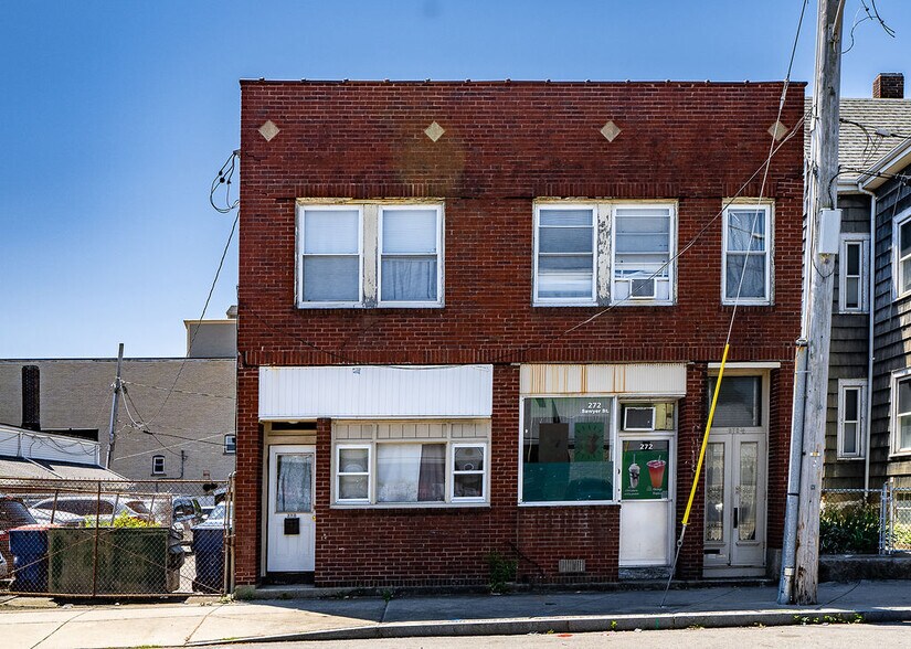 More Photos Of 272 Sawyer St, New Bedford Apartments For Sale