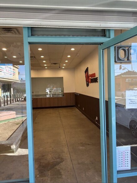 More Photos Of 2181 W Washington Blvd, Los Angeles Unknown For Lease