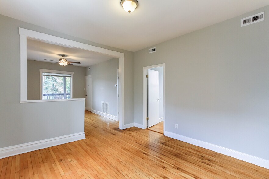 More Photos Of 6046 W Giddings, Chicago Apartments For Sale