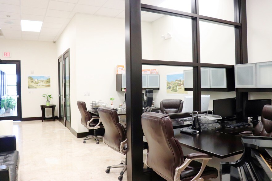 More Photos Of 10388 State Road 84, Davie Warehouse For Lease