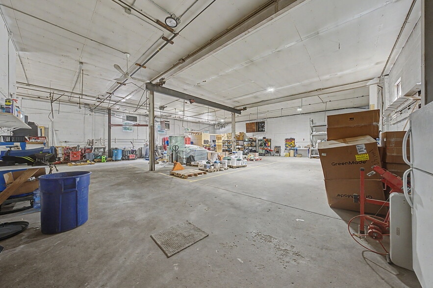 More Photos Of 23 Malcolm St, Morristown Industrial For Sale