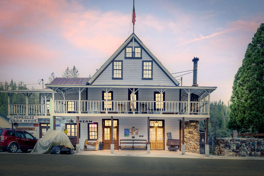 More Photos Of 15432 Washington Rd, Washington Storefront Retail Residential For Sale