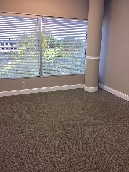 More Photos Of 1501 Corporate Dr, Boynton Beach Office For Lease