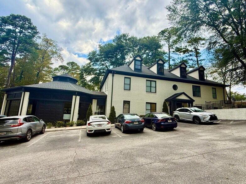 More Photos Of 1145-1155 Hightower Trl, Atlanta Medical For Lease