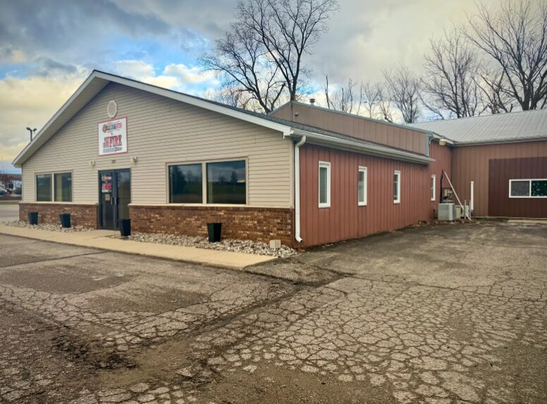 More Photos Of 207 E Kipp Rd, Mason Warehouse For Sale