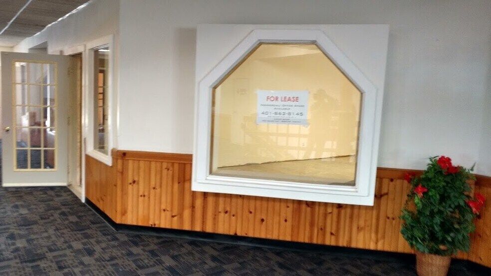 More Photos Of 140 Point Judith Rd, Narragansett Storefront Retail Office For Sale