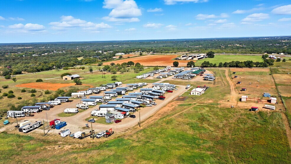 More Photos Of 351 My Ln, Millsap Trailer Camper Park For Sale