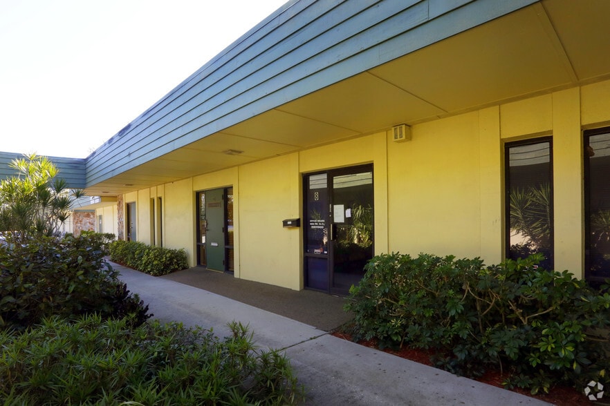 More Photos Of 10333 Seminole Blvd, Largo Office For Sale