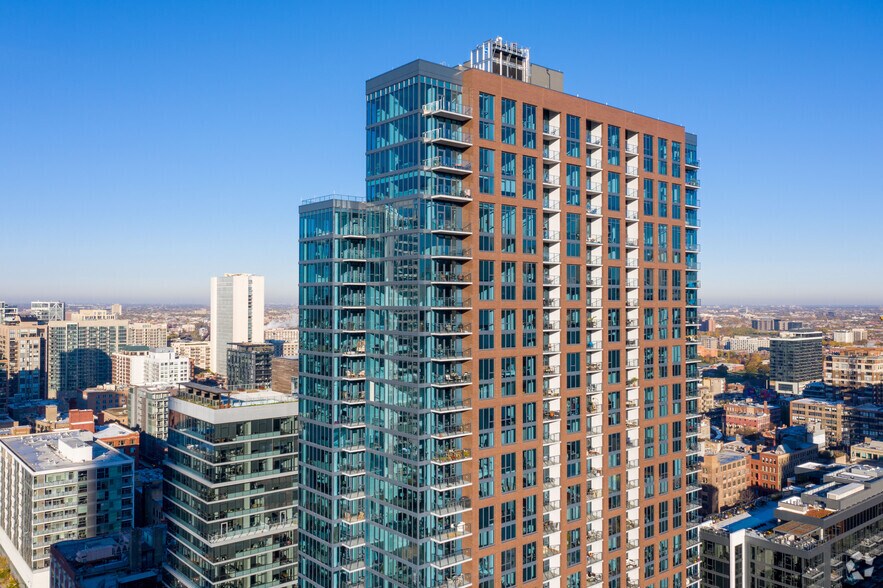 More Photos Of 637-643 N Wells St, Chicago Apartments For Lease