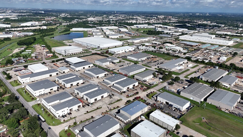 More Photos Of 6812 Bourgeois Rd, Houston Warehouse For Lease