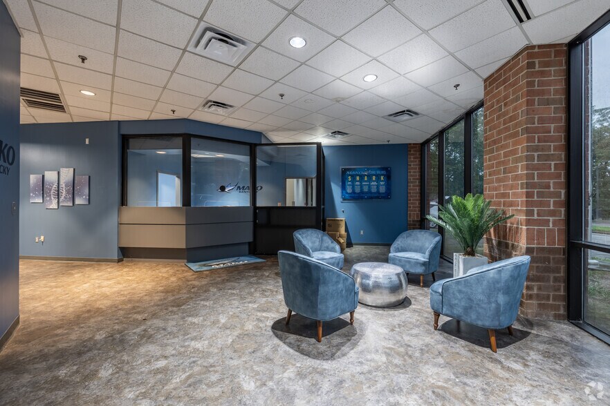 More Photos Of 2277 Thunderstick Dr, Lexington Medical For Lease