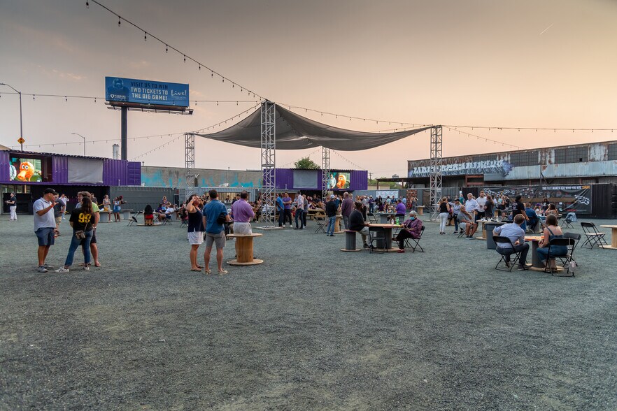 More Photos Of 1300 Russell St, Baltimore General Retail For Lease