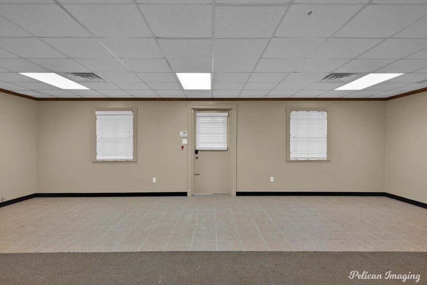 Primary Photo Of 1470 Washington St, Natchitoches Office For Sale