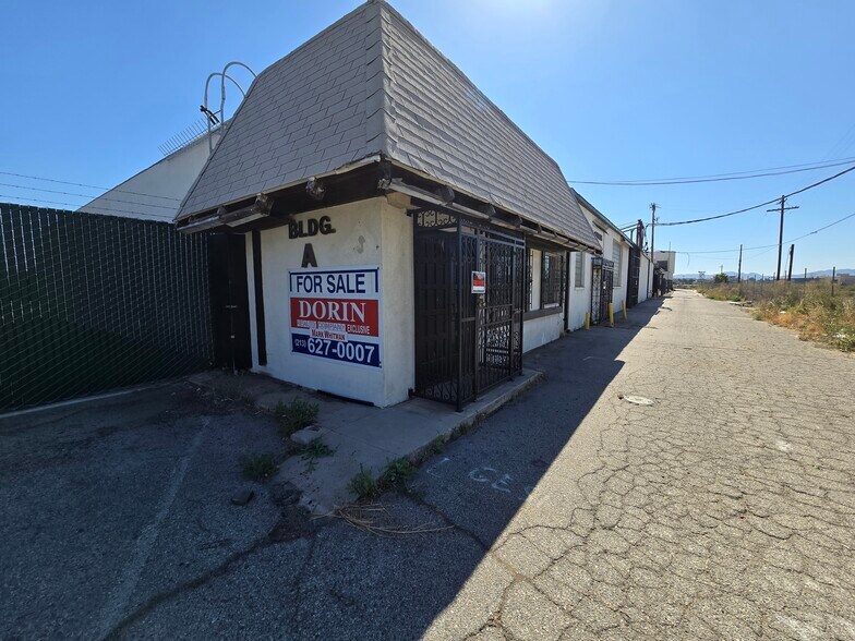 More Photos Of 16214-16300 Lindbergh Street, Van Nuys Manufacturing For Sale