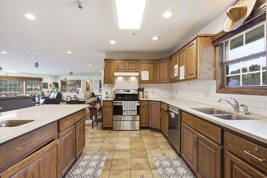 More Photos Of 437 Jefferson Rd, Fremont Shelter For Sale
