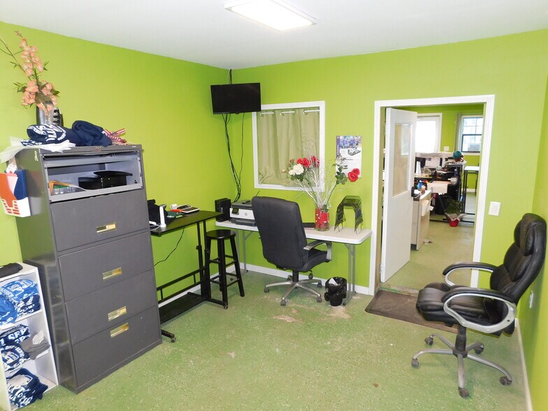 More Photos Of 12114 Krocus St, Fountain Flex For Sale