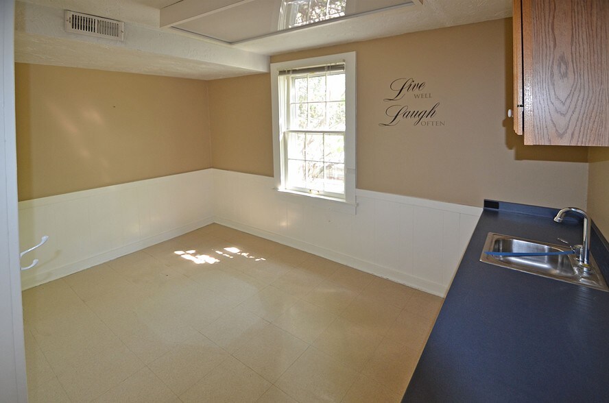 More Photos Of 2650 Dover Center Rd, Westlake Medical For Sale