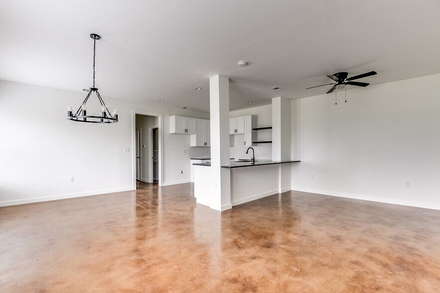 More Photos Of 1020 Burnett blvd, Alvarado Apartments For Sale
