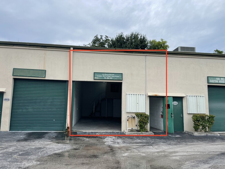 Primary Photo Of 1769-1791 Blount Rd, Pompano Beach Warehouse For Lease