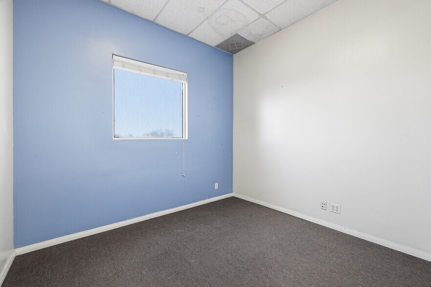 More Photos Of 8745 Whittier Blvd, Pico Rivera Storefront Retail Office For Lease